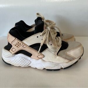 Nike Huarache Sneakers
